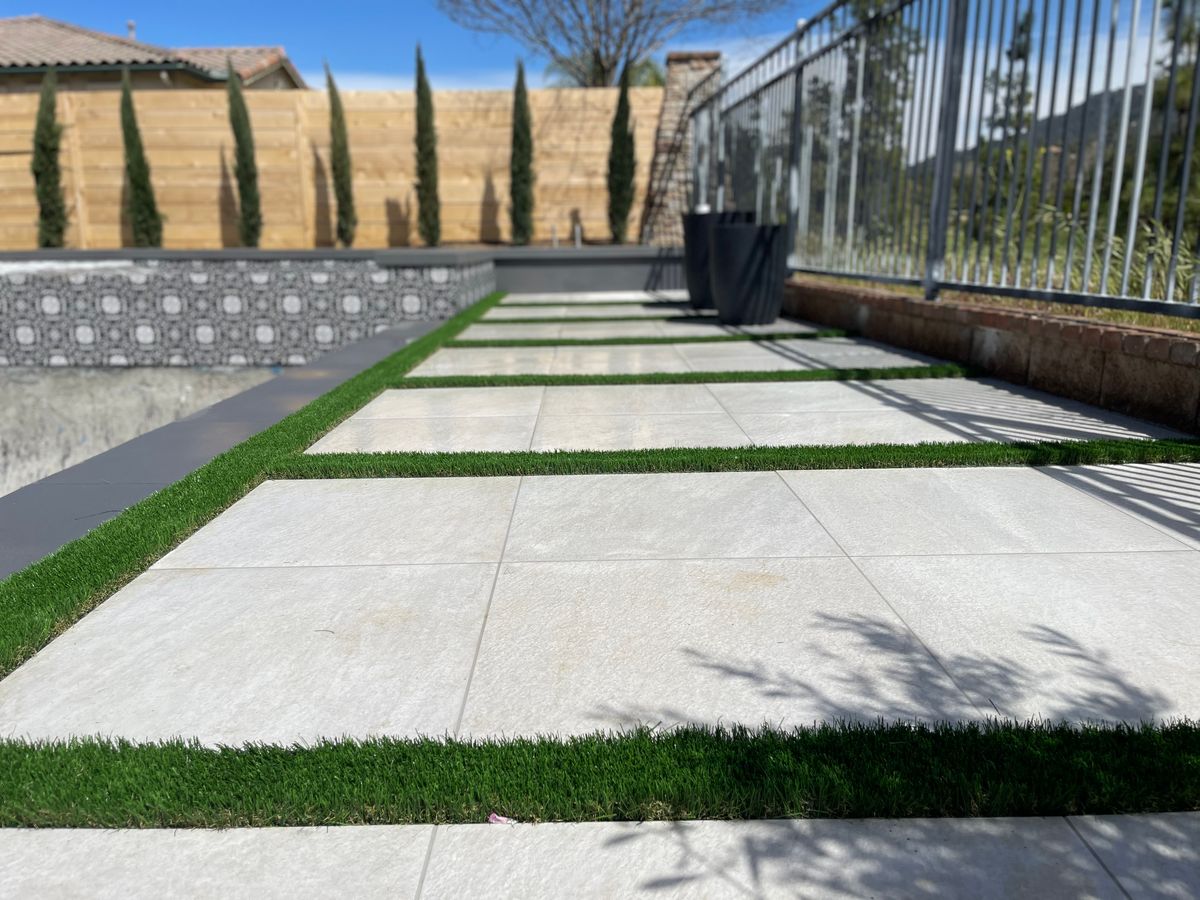 Interlocking Pavers - Driveway, Walkways, Patios and Pool Decks