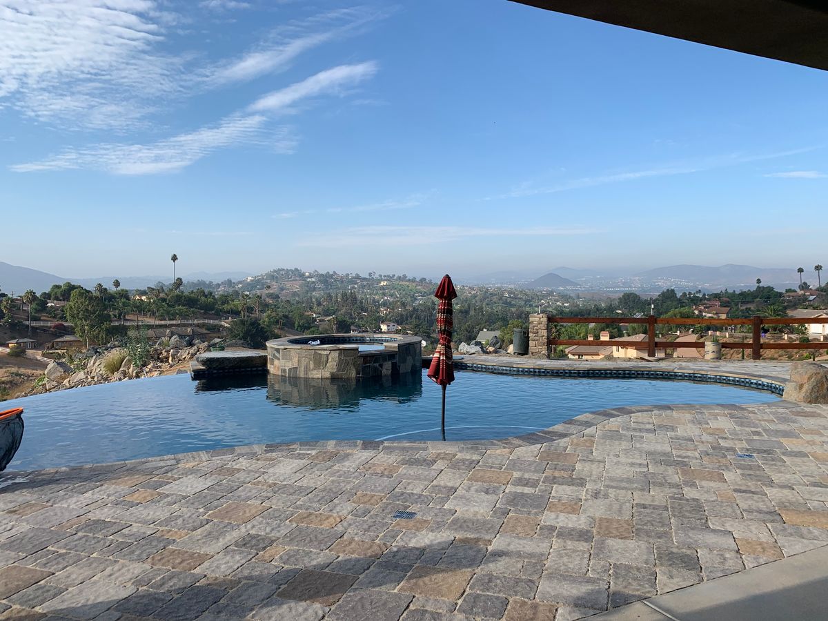 Interlocking Pavers - Driveway, Walkways, Patios and Pool Decks photo 6