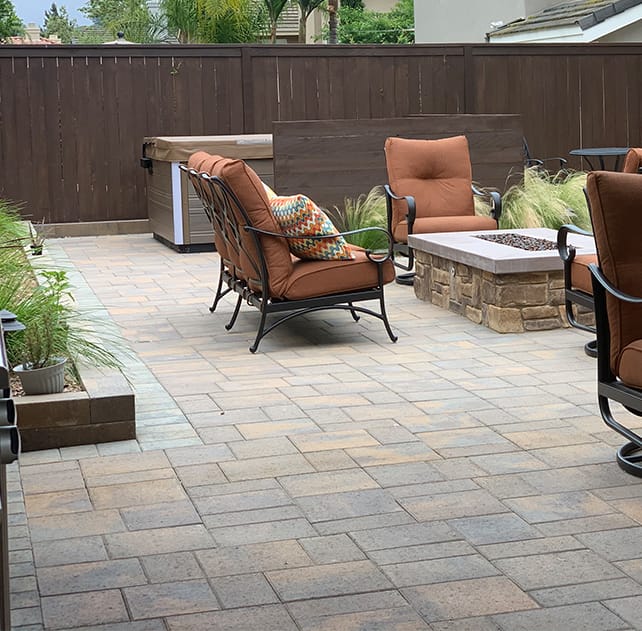 Interlocking Pavers - Driveway, Walkways, Patios and Pool Decks photo 12