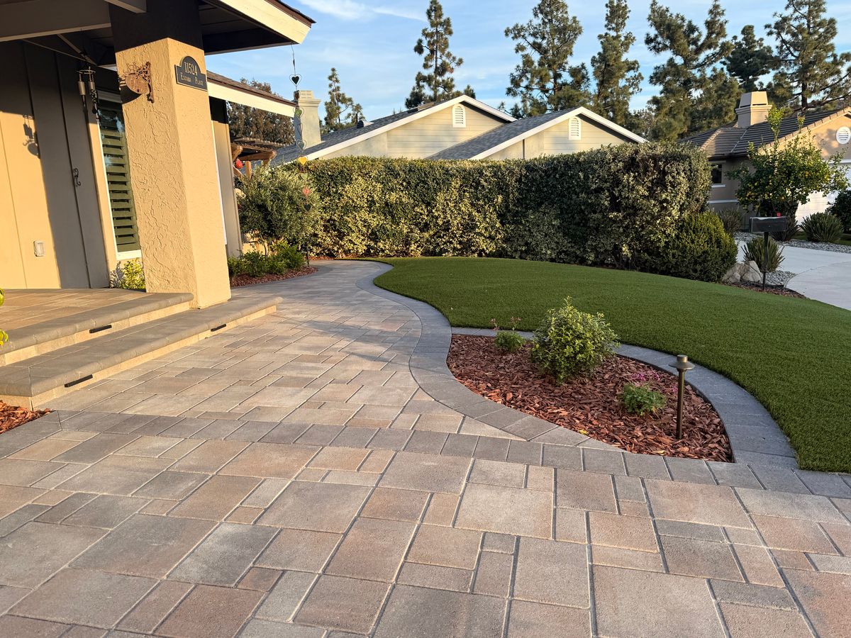 Interlocking Pavers - Driveway, Walkways, Patios and Pool Decks photo 17